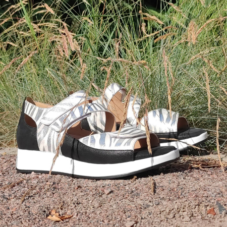 Босоножки женские PIESANTO