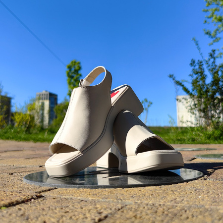 Босоножки женские wun der SPUR