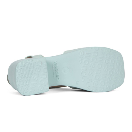 Босоножки женские WONDERS